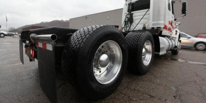 10 Ways to Slow Commercial TruckTire Wear and Tear